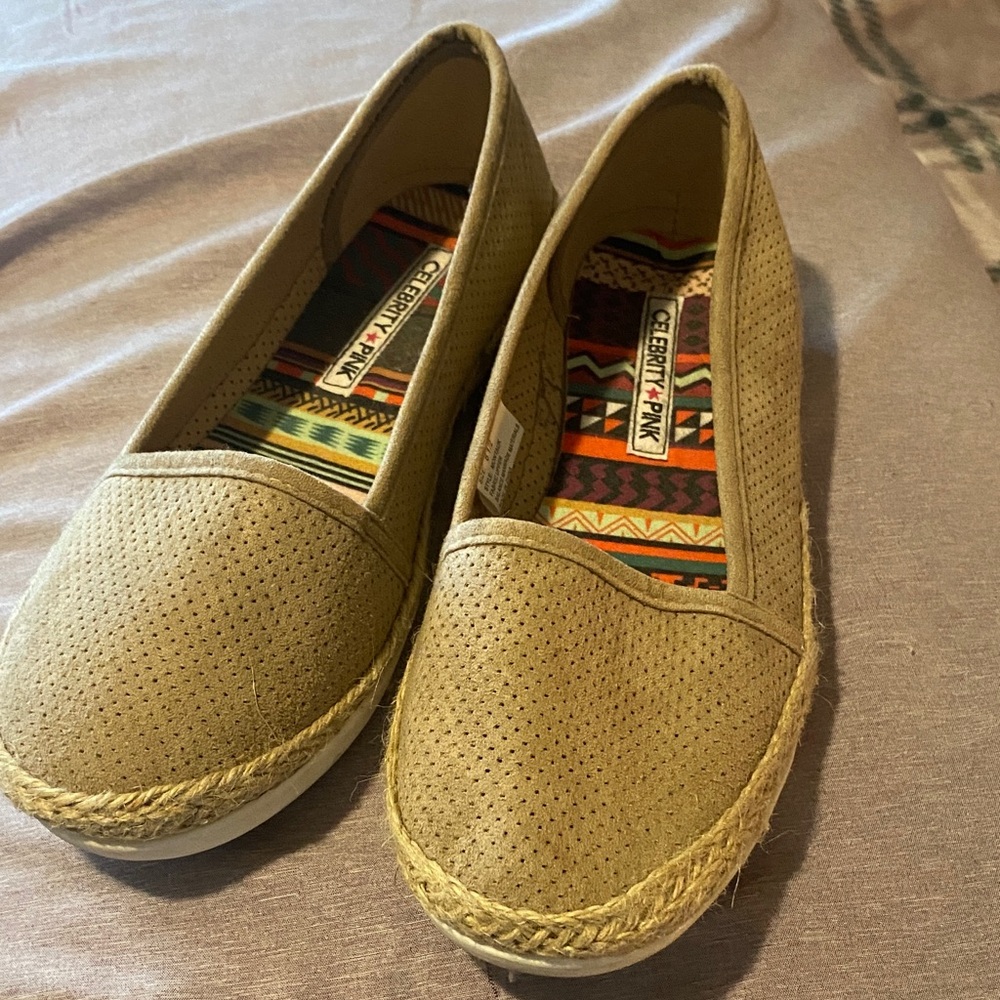Celebrity Pink Women's Brown Espadrille Flats